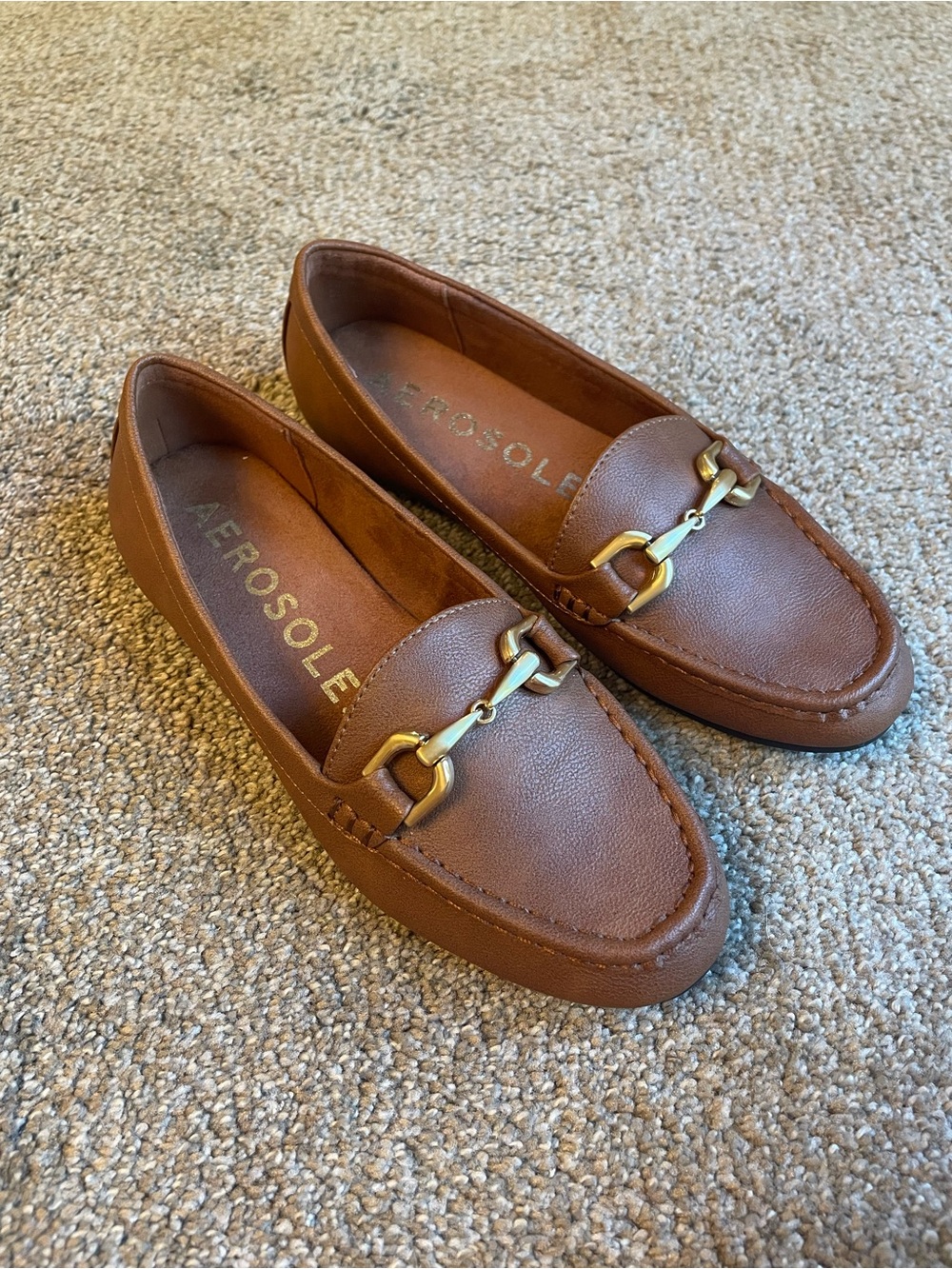AEROSOLES Women’s Tan Leather Horsebit Slip-On Loafers Size 6.5 NWOB
